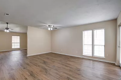 4814 Trailwood Drive, Grand Prairie, TX 75052 - Photo 7