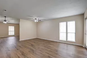4814 Trailwood Dr, Grand Prairie, TX 75052 - Photo 7