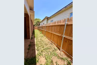 2616 18th Street W, Irving, TX 75060 - Photo 21