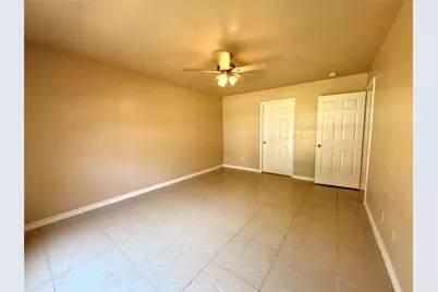 2616 18th Street W, Irving, TX 75060 - Photo 9