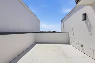 2015 California Drive #105, Dallas, TX 75204 - Photo 25