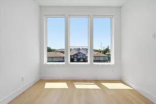 2015 California Dr, Dallas, TX 75204 - Photo 19