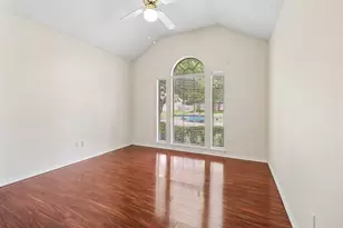 519 Kessler St, Grand Prairie, TX 75052 - Photo 23