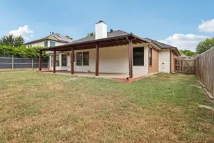 519 Kessler St, Grand Prairie, TX 75052 - Photo 35