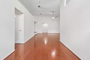 519 Kessler St, Grand Prairie, TX 75052 - Photo 11