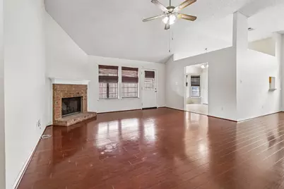 519 Kessler Street, Grand Prairie, TX 75052 - Photo 5