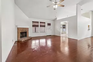 519 Kessler St, Grand Prairie, TX 75052 - Photo 5