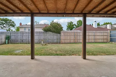519 Kessler Street, Grand Prairie, TX 75052 - Photo 33