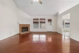 519 Kessler St, Grand Prairie, TX 75052 - Photo 5