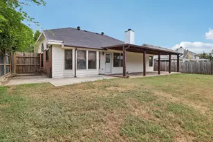 519 Kessler St, Grand Prairie, TX 75052 - Photo 37