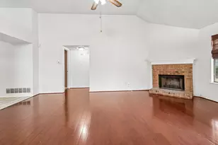 519 Kessler St, Grand Prairie, TX 75052 - Photo 9