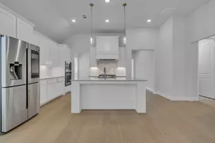 16128 Harris Hawk St, Frisco, TX 75035 - Photo 9
