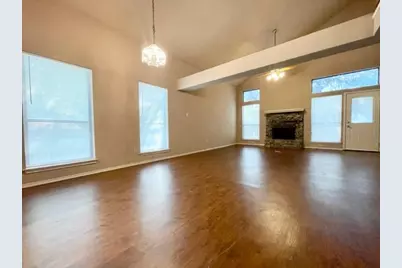 6404 Tempest Drive, Arlington, TX 76001 - Photo 5