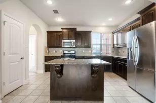 2640 Venice Dr, Grand Prairie, TX 75054 - Photo 17