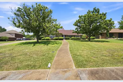 1121 The Meadows Parkway, DeSoto, TX 75115 - Photo 27
