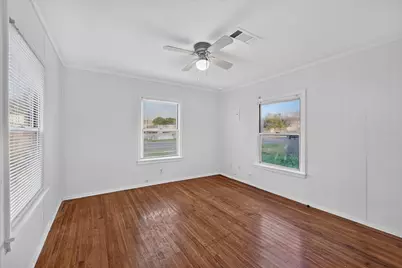 351 S Waco Street, Van Alstyne, TX 75495 - Photo 3