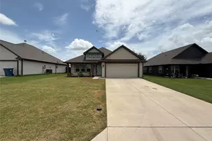 305 Sunnyside Dr, Trenton, TX 75490 - Photo 1