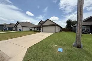 305 Sunnyside Dr, Trenton, TX 75490 - Photo 3