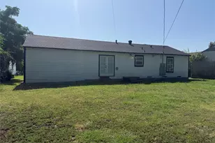 205 22nd St, Grand Prairie, TX 75050 - Photo 5