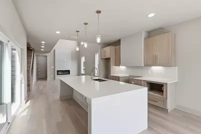 340 N Moore Street, Dallas, TX 75203 - Photo 13