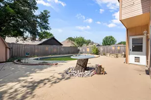 4740 Waterway Dr N, Fort Worth, TX 76137 - Photo 11