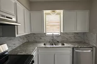 1144 Suburban St, Cedar Hill, TX 75104 - Photo 5