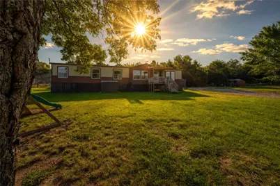 320 Valley Lake Court, Springtown, TX 76082 - Photo 1