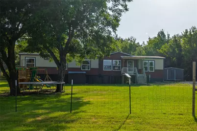 320 Valley Lake Court, Springtown, TX 76082 - Photo 29
