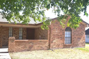 1125 Highbush Dr, Benbrook, TX 76126 - Photo 1