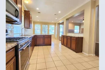 2105 Clubside Drive, Corinth, TX 76210 - Photo 9