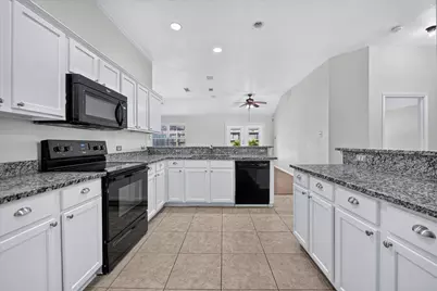 4205 Golden Sunset Court, Fort Worth, TX 76244 - Photo 9