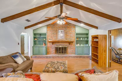 1405 Rockmoor Drive, Edgecliff Village, TX 76134 - Photo 3