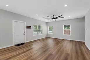 3008 S 3rd St, Waco, TX 76706 - Photo 5