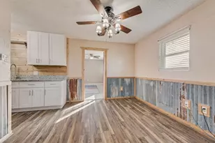 220 Crump Cir, Red Oak, TX 75154 - Photo 11