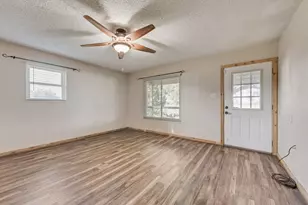 220 Crump Cir, Red Oak, TX 75154 - Photo 7