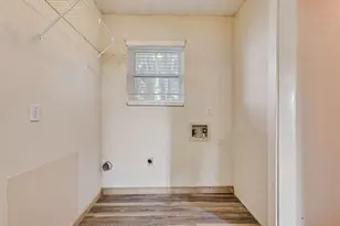 220 Crump Cir, Red Oak, TX 75154 - Photo 17