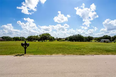 505 Acorn Trail, Granbury, TX 76049 - Photo 3