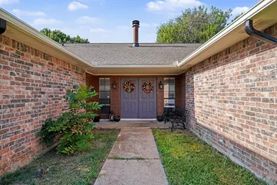 3916 Longmeadow Way, Fort Worth, TX 76133 - Photo 3