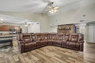 3916 Longmeadow Way, Fort Worth, TX 76133 - Photo 9