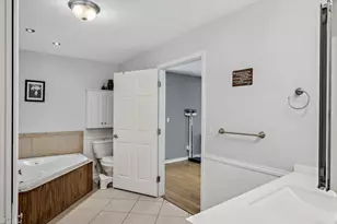 542 S Houston St, Edgewood, TX 75117 - Photo 17