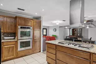 542 S Houston St, Edgewood, TX 75117 - Photo 13