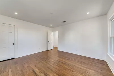 5119 Maple Springs Boulevard, Dallas, TX 75235 - Photo 13