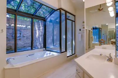 6620 Clubhouse Circle, Dallas, TX 75240 - Photo 21