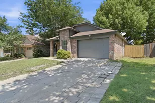 4837 Thistledown Dr, Fort Worth, TX 76137 - Photo 3