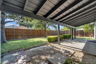 6631 Hunters Ridge Dr, Dallas, TX 75248 - Photo 33