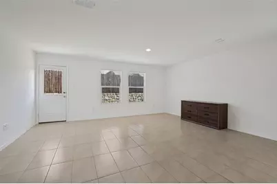 14045 Ilderton Street, Pilot Point, TX 76258 - Photo 3