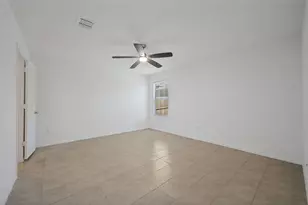 14045 Ilderton St, Pilot Point, TX 76258 - Photo 9