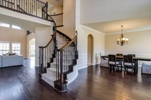 303 Fountain Creek Ct, Ovilla, TX 75154 - Photo 9