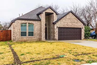 401 14th Street, Grand Prairie, TX 75051 - Photo 1