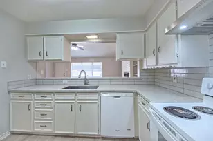 10679 Sandpiper Ln, Dallas, TX 75230 - Photo 9